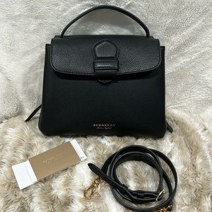 Aughentic Burberry Bag london England Black